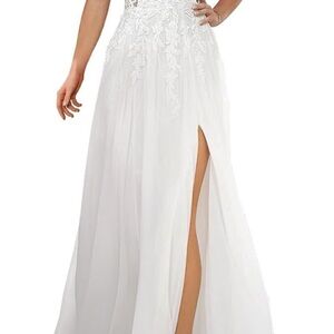 Elegant Ivory Wedding Gown